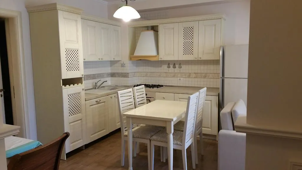 Laura'S Home Durrës